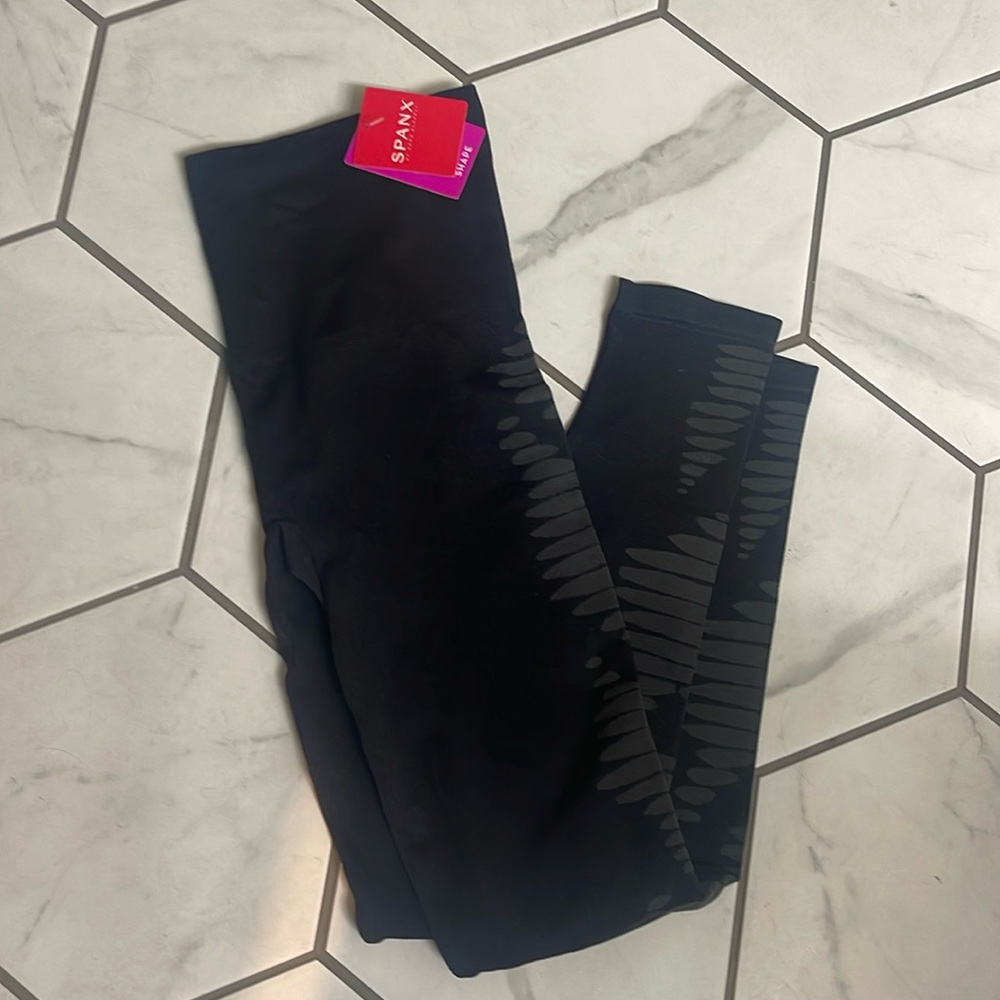 Spanx large Aztec leggings new